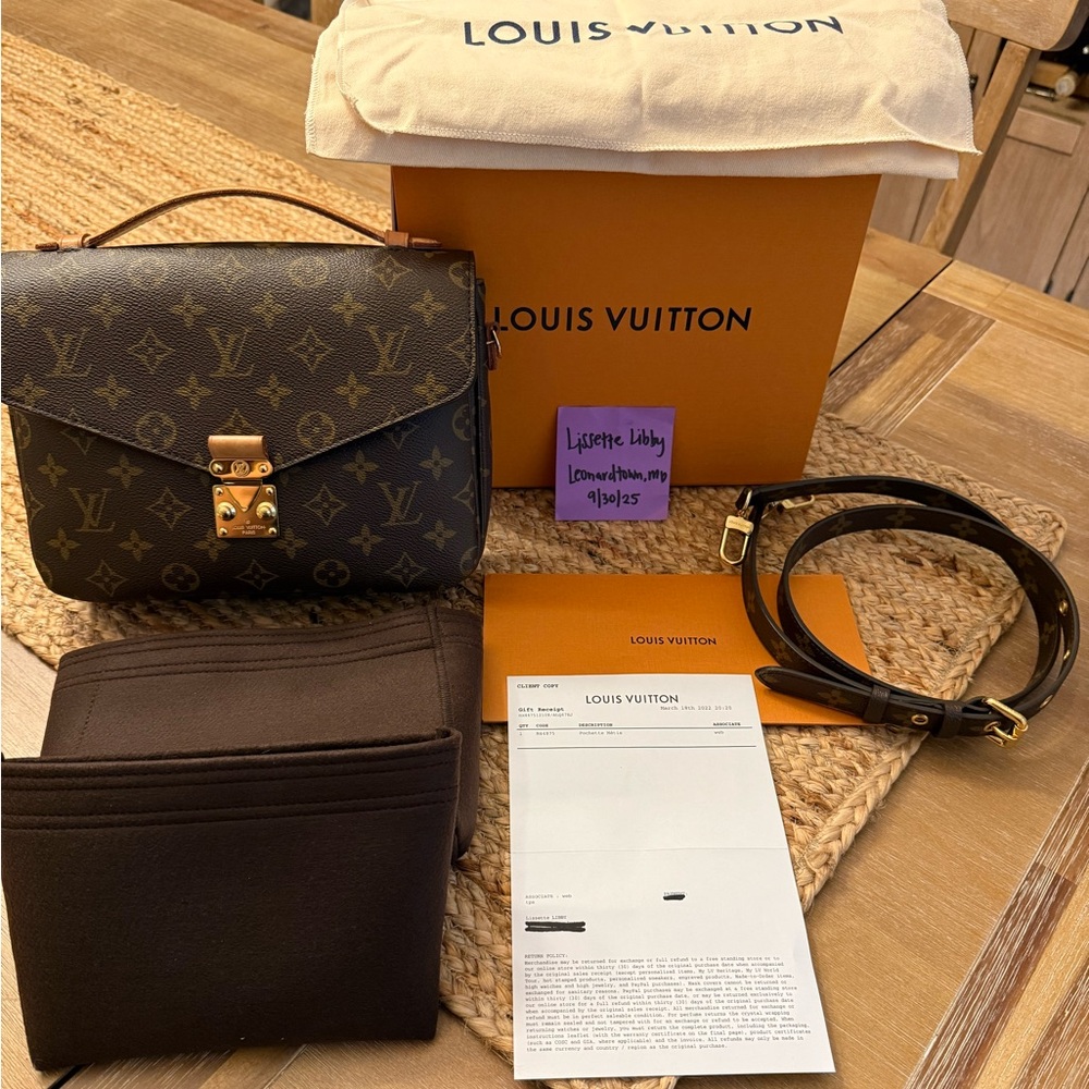 Louis Vuitton Pochette Métis SOLD